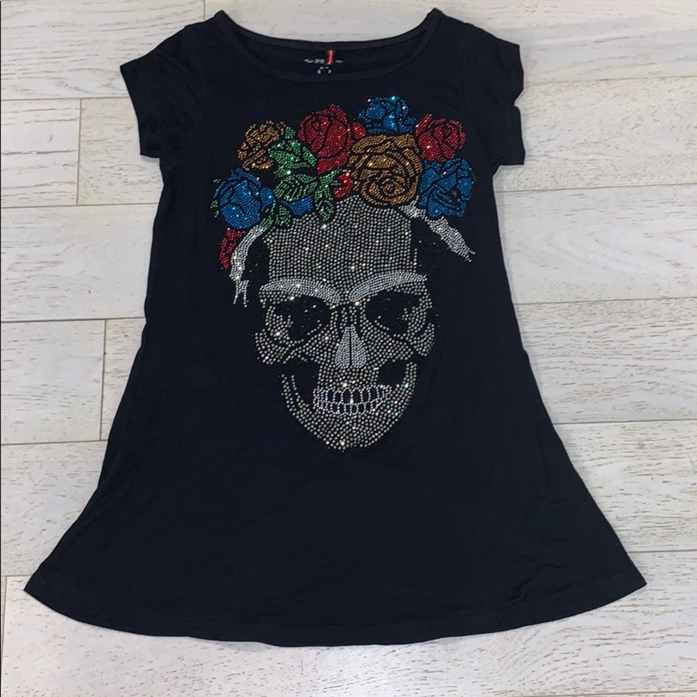 📌NWT i AY GÜEY embellished Skull with Roses Shirt
